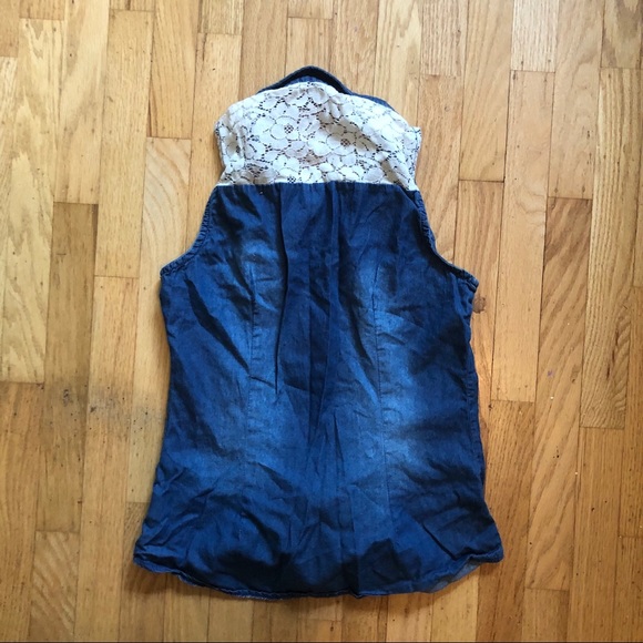 Blouse - Picture 2 of 3